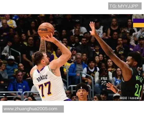 湖人大胜鹈鹕！3核轰89分，艾顿被顶到膝盖，海斯替补遮羞布！